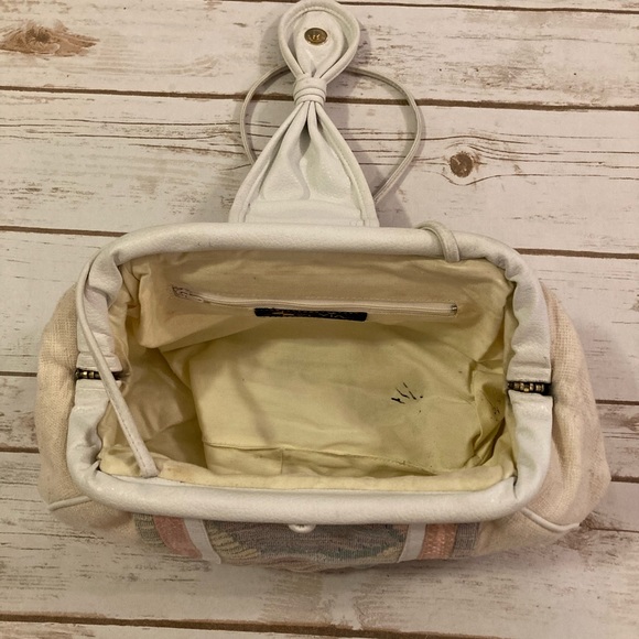 Vintage Bags By Sylvia Crossbody - Picture 11 of 16